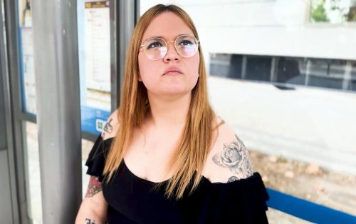 Caught at the bus stop – Alice Foxy