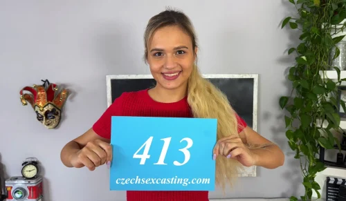 Smiling blonde Russian babe works wonders with her pussy – Novella Night